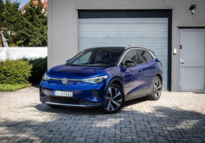 Volkswagen ID.4 Pro Performance 1st edition, super výbava, nelakované