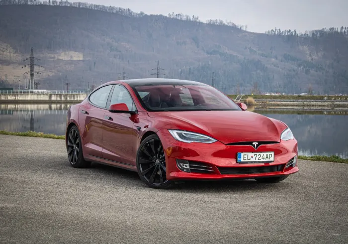 Tesla Model S 75D 97% SOH Free Supercharger SC01, Hardvér 2.5, veľmi pekný stav, záruka