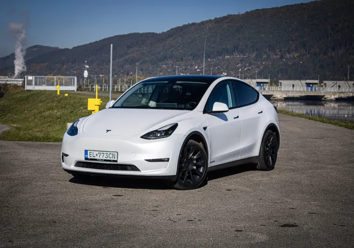 Tesla Model Y Long Range, R20, Ryzen, 92% SOH, DPH